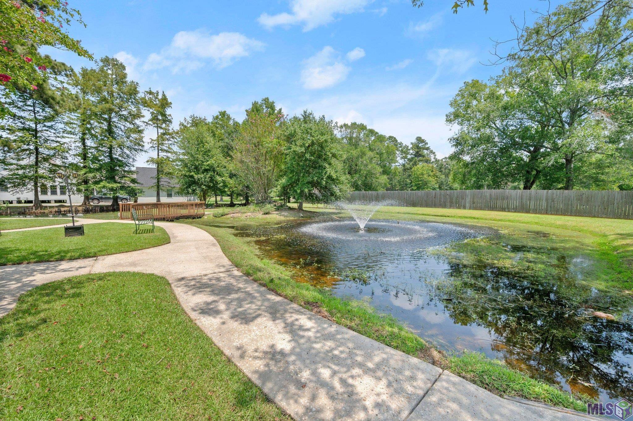 Baton Rouge, Louisiana, 70818, United States, 5 Bedrooms Bedrooms, ,4 BathroomsBathrooms,Residential,For Sale,2005866