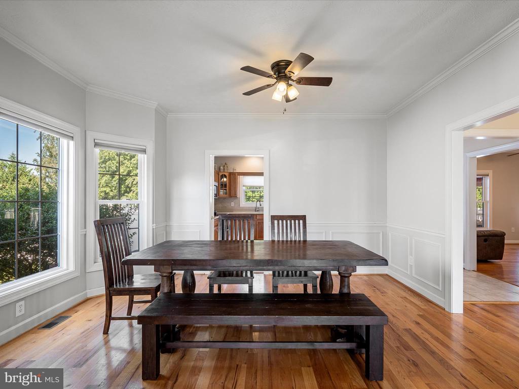 Stephens City, Virginia, 22655, United States, 4 Bedrooms Bedrooms, ,4 BathroomsBathrooms,Residential,For Sale,1905716