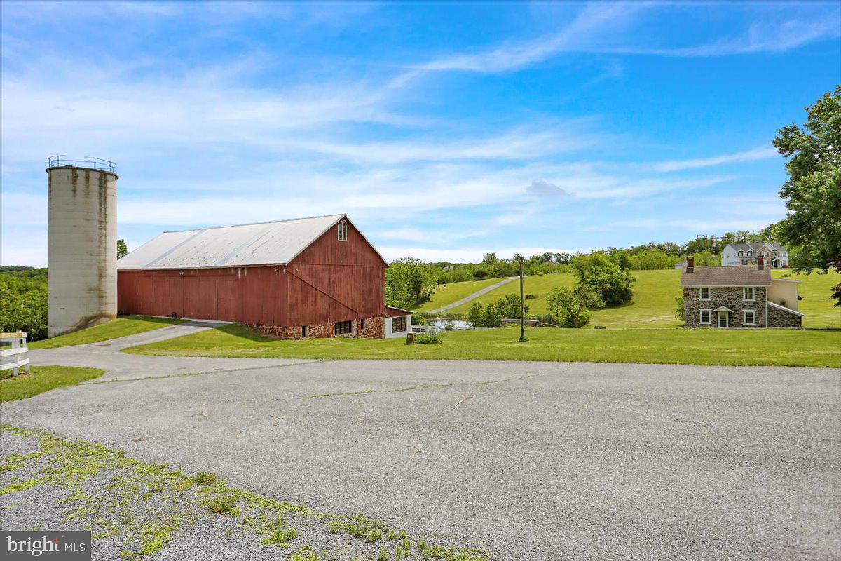 Mohrsville, Pennsylvania, 19541, United States, 4 Bedrooms Bedrooms, ,2 BathroomsBathrooms,Residential,For Sale,1827431