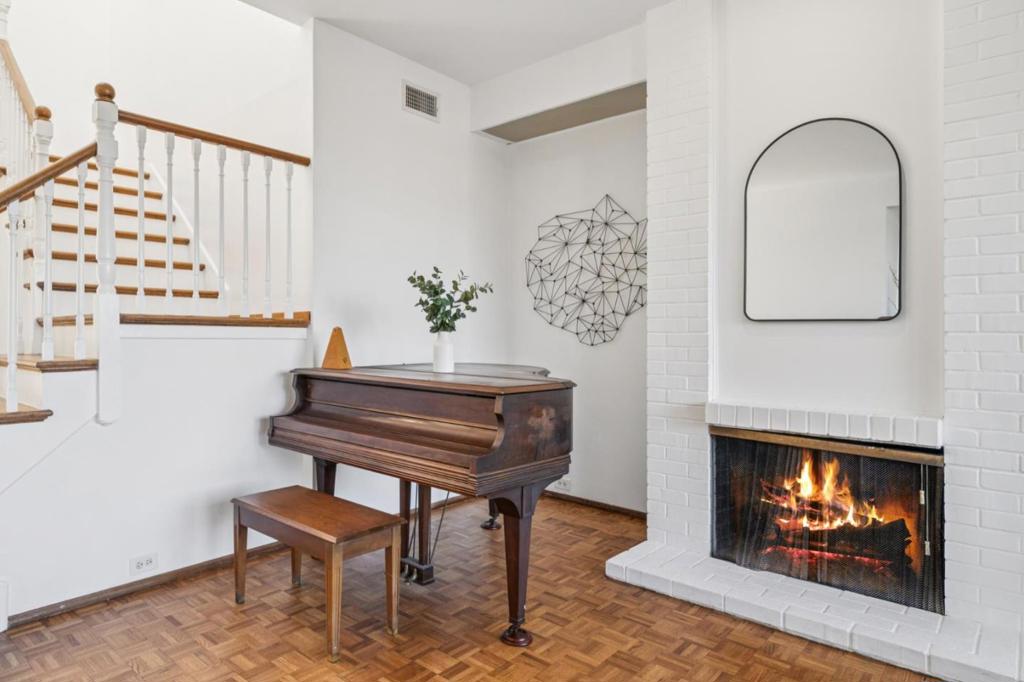 San Francisco, California, 94131, United States, 3 Bedrooms Bedrooms, ,3 BathroomsBathrooms,Residential,For Sale,1974039