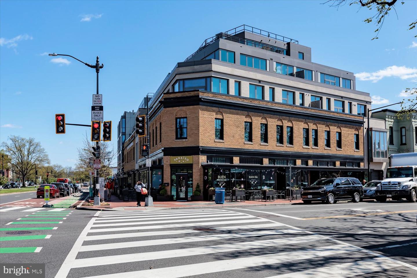 Washington, District of Columbia, 20003, United States, 1 Bedroom Bedrooms, ,2 BathroomsBathrooms,Residential,For Sale,1766672