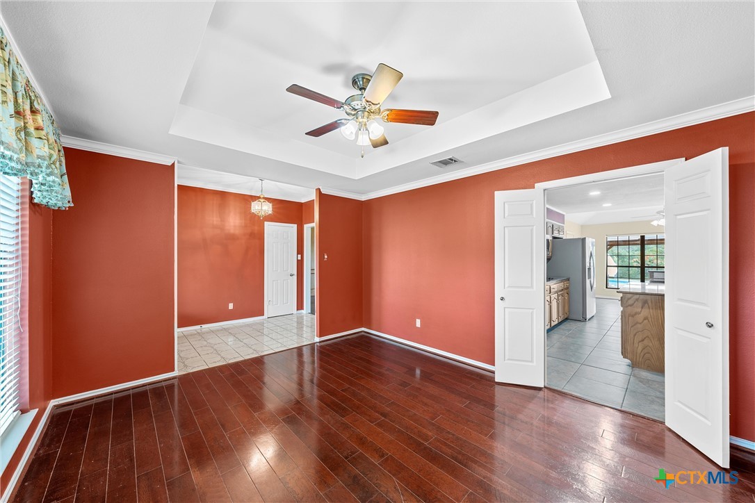 Woodway, Texas, 76712, United States, 5 Bedrooms Bedrooms, ,3 BathroomsBathrooms,Residential,For Sale,1988049