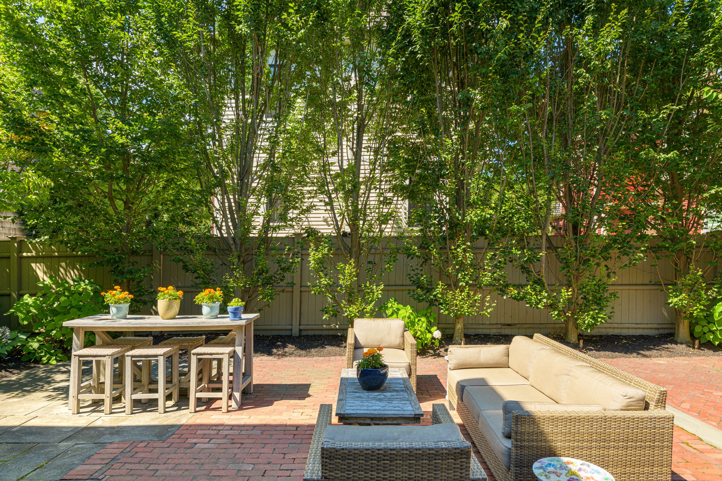  Exquisitely Renovated Home One Block from Water - 物件實景
