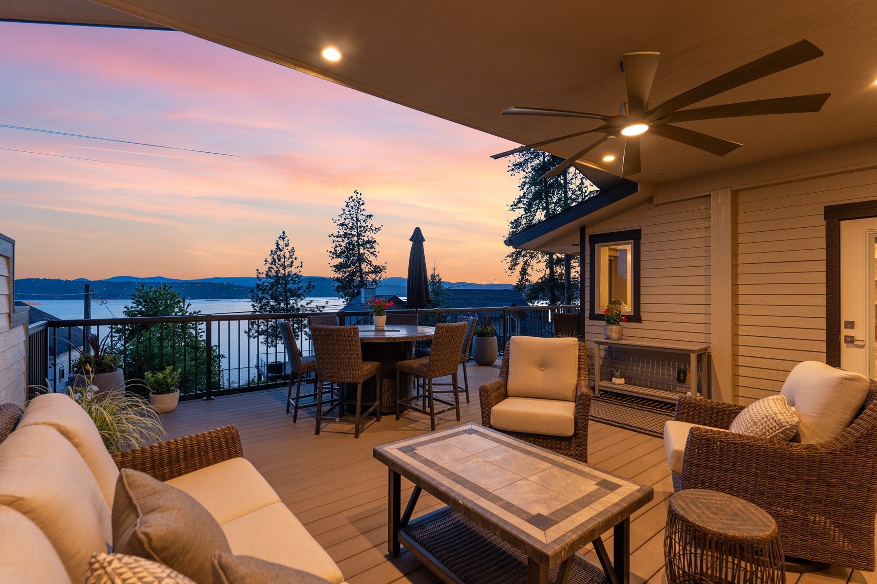  Silver Beach Luxury Lake View Living - 物件實景