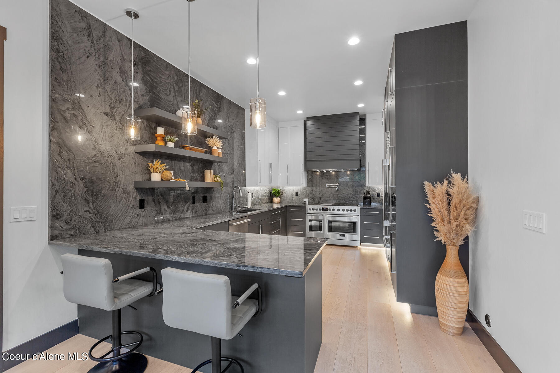 Coeur d'Alene, Idaho, 83814, United States, 4 Bedrooms Bedrooms, ,1 BathroomBathrooms,Residential,For Sale,1975946