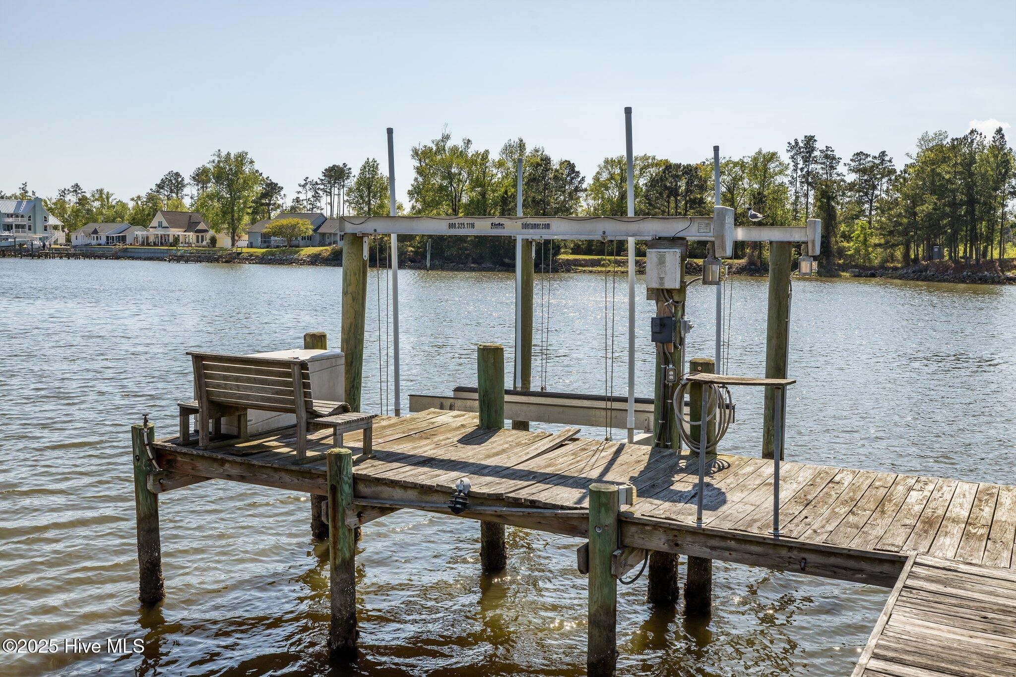Beaufort, North Carolina, 28516, United States, 3 Bedrooms Bedrooms, ,3 BathroomsBathrooms,Residential,For Sale,1792865