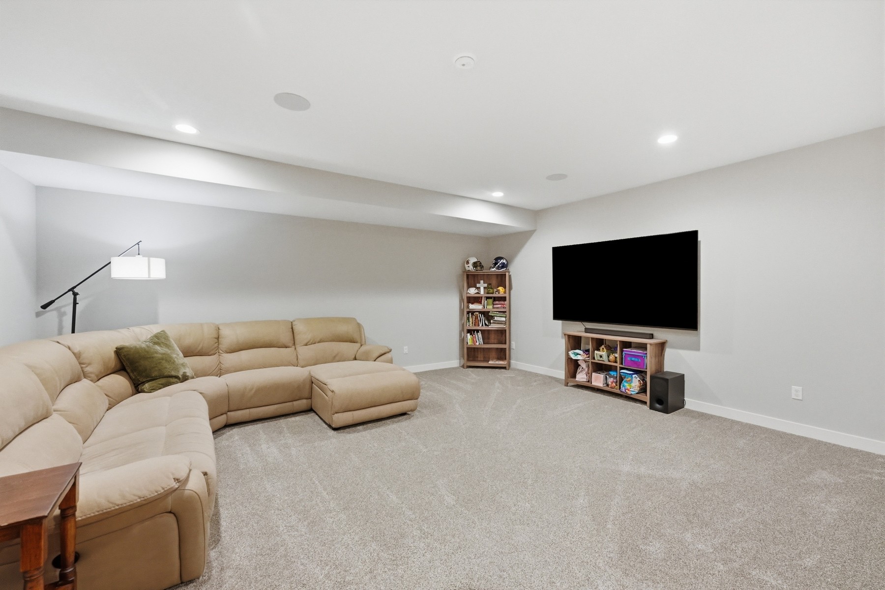  Better Than New Two Story Home in Desirable Fort Wayne Community - 物件實景