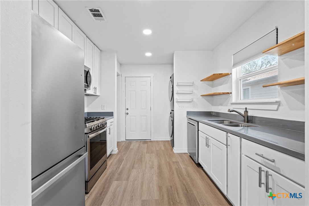 Waco, Texas, 76706, United States, ,Residential,For Sale,1743626