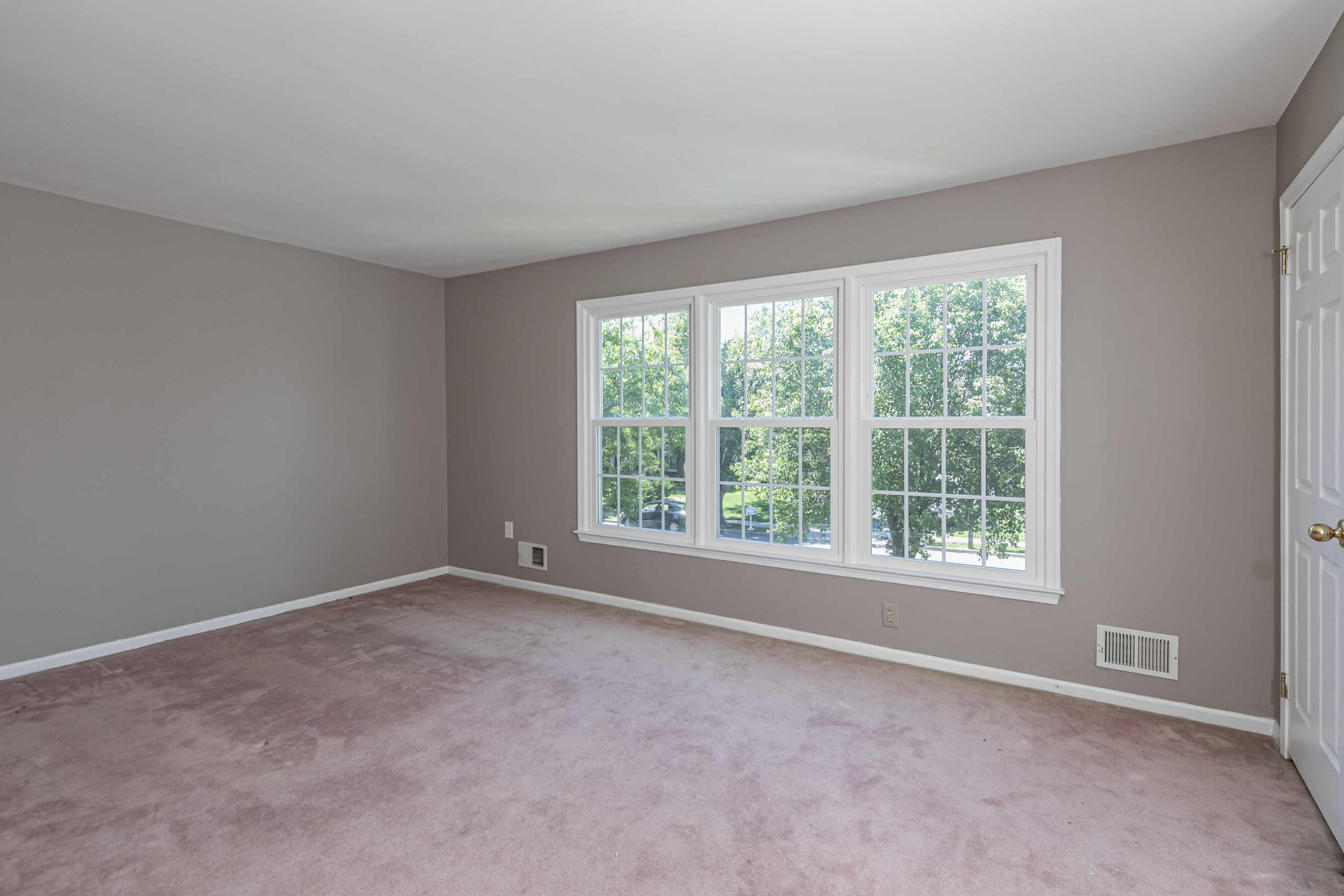  A Spacious North Brunswick Home Near a Planned Future Transit Hub - 物件實景