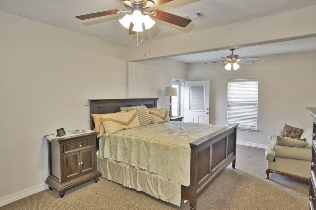 Brazoria, Texas, 77422, United States, 4 Bedrooms Bedrooms, ,3 BathroomsBathrooms,Residential,For Sale,1935189