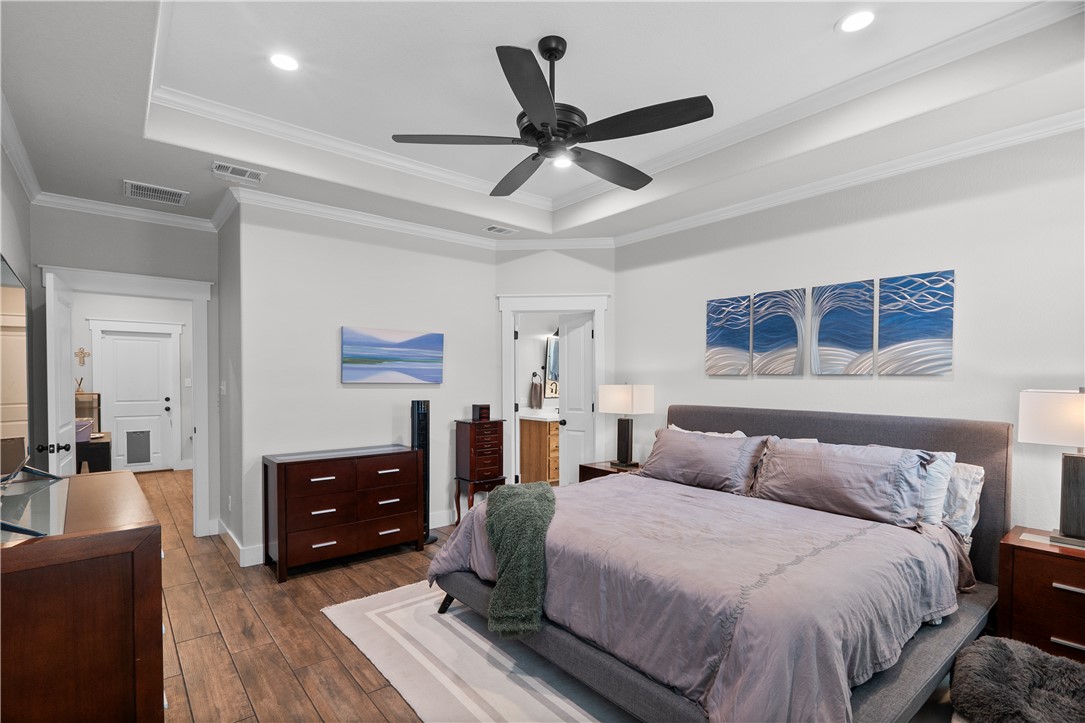College Station, Texas, 77845, United States, 4 Bedrooms Bedrooms, ,4 BathroomsBathrooms,Residential,For Sale,1862401