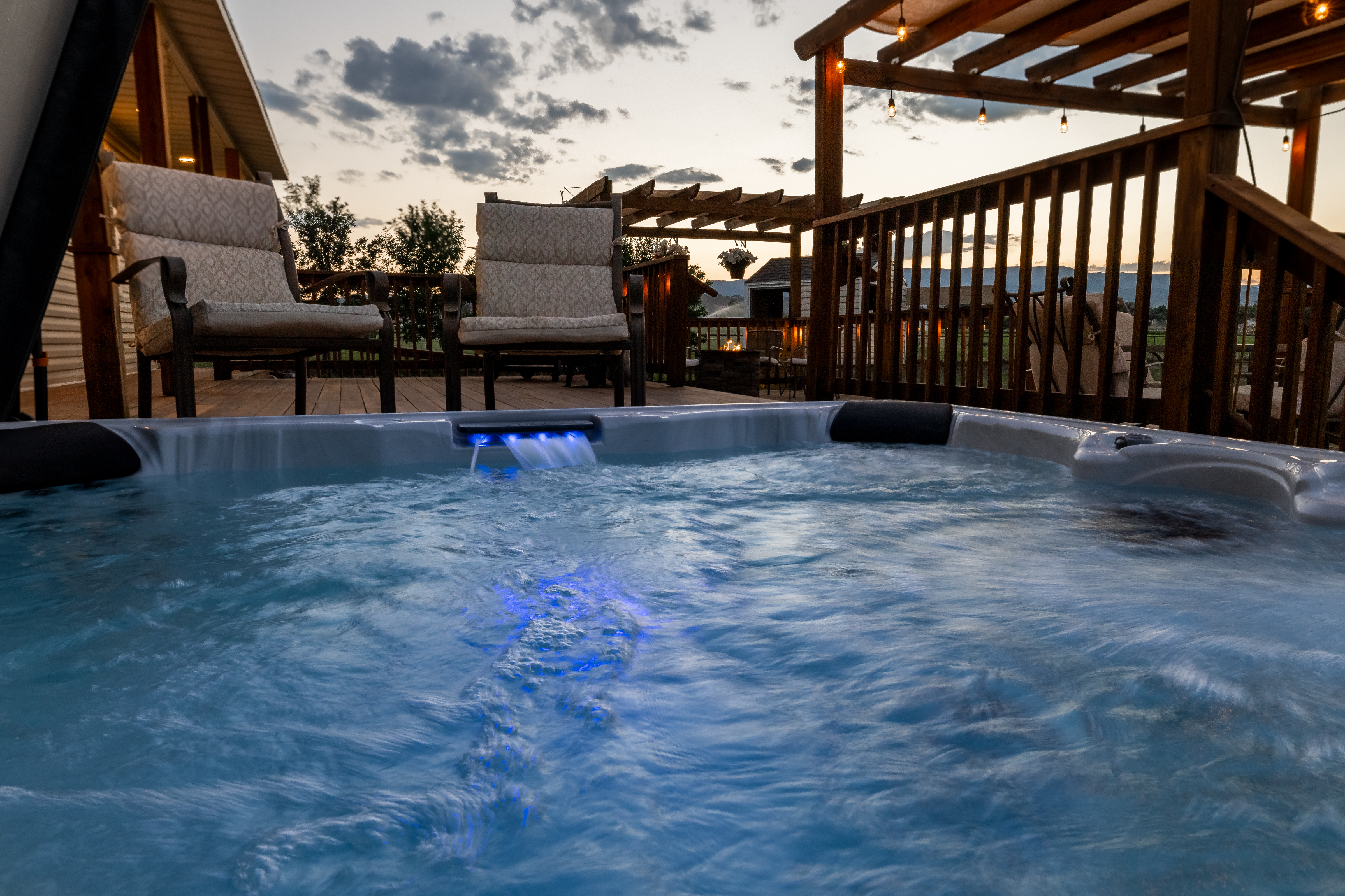 Vernal, Utah, 84078, United States, 5 Bedrooms Bedrooms, ,4 BathroomsBathrooms,Residential,For Sale,1964904