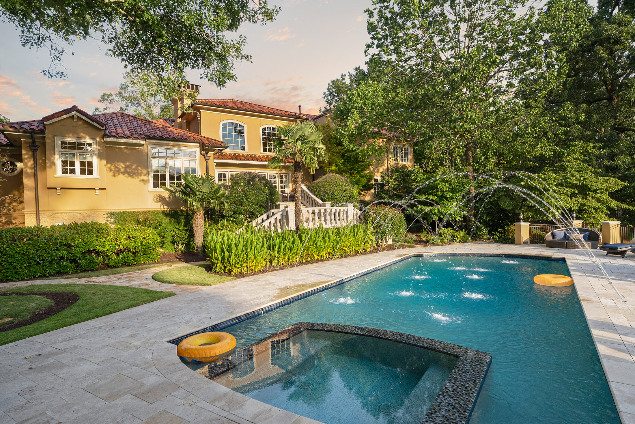  Remarkable Spanish-style Estate on 3.8+/- Private Acres - 物件實景
