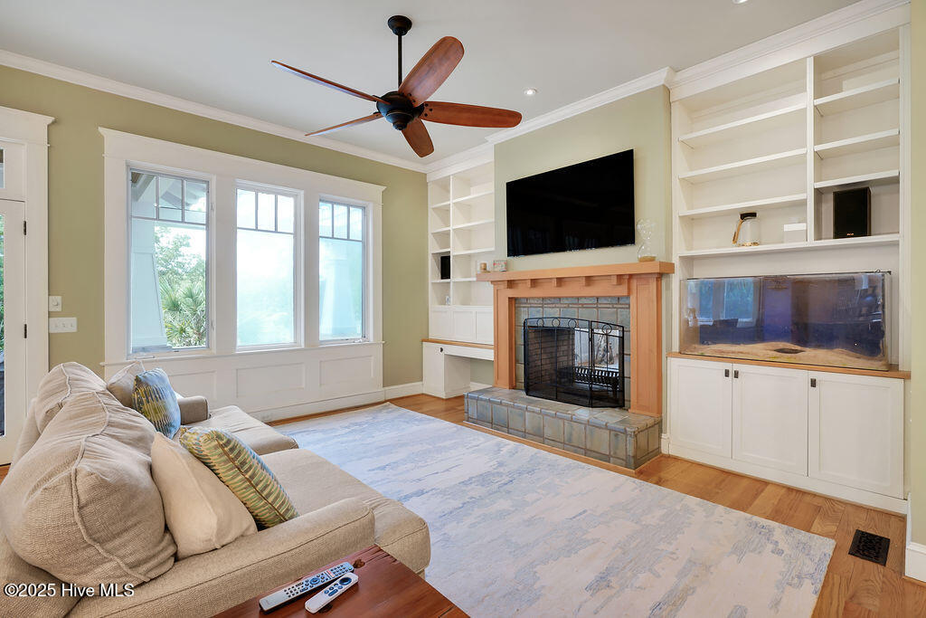 Wilmington, North Carolina, 28411, United States, 5 Bedrooms Bedrooms, ,5 BathroomsBathrooms,Residential,For Sale,1940962
