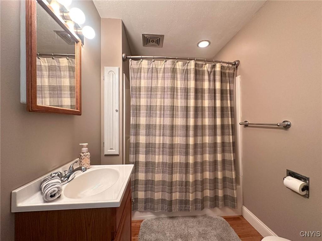 New Hartford, New York, 13413, United States, 4 Bedrooms Bedrooms, ,5 BathroomsBathrooms,Residential,For Sale,1932756