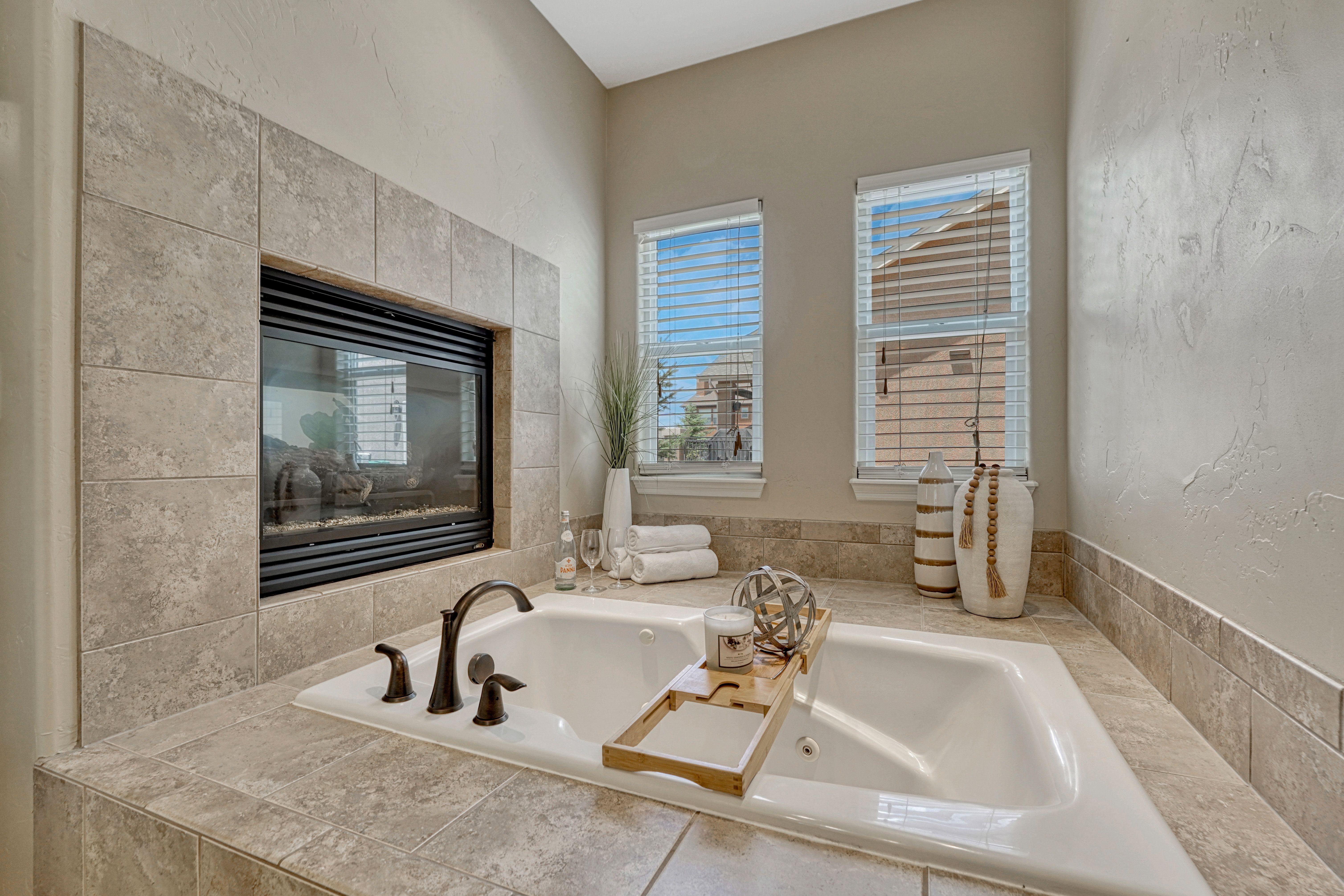  Elevated Living with Unmatched Pikes Peak Views in Flying Horse - 物件實景