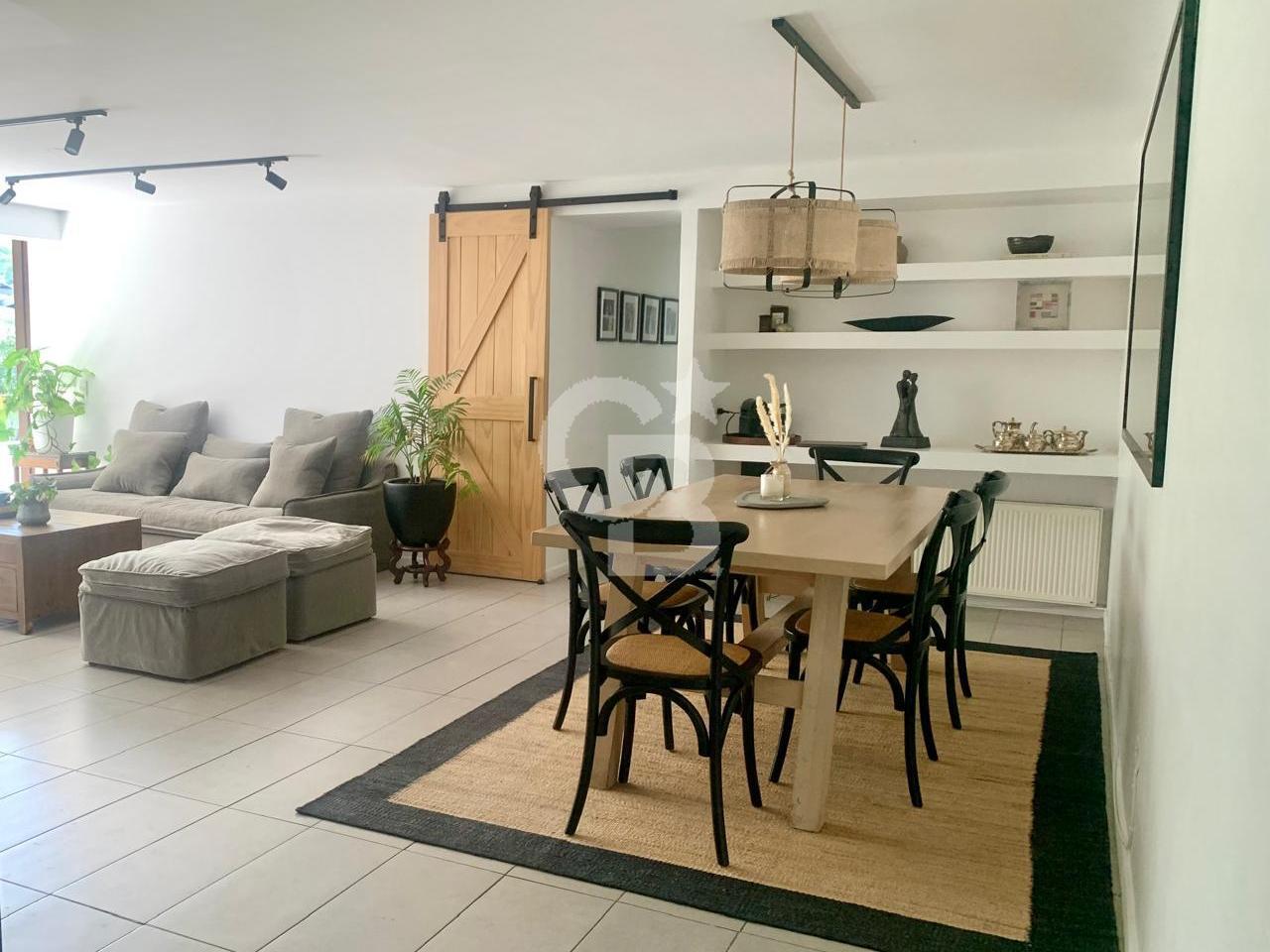 Vitacura, Chile, 3 Bedrooms Bedrooms, ,3 BathroomsBathrooms,Residential,For Sale,1986468