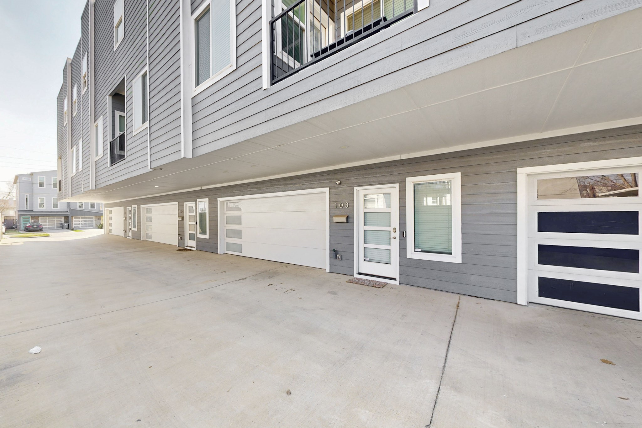 Dallas, Texas, 75204, United States, 3 Bedrooms Bedrooms, ,3 BathroomsBathrooms,Residential,For Sale,1903545