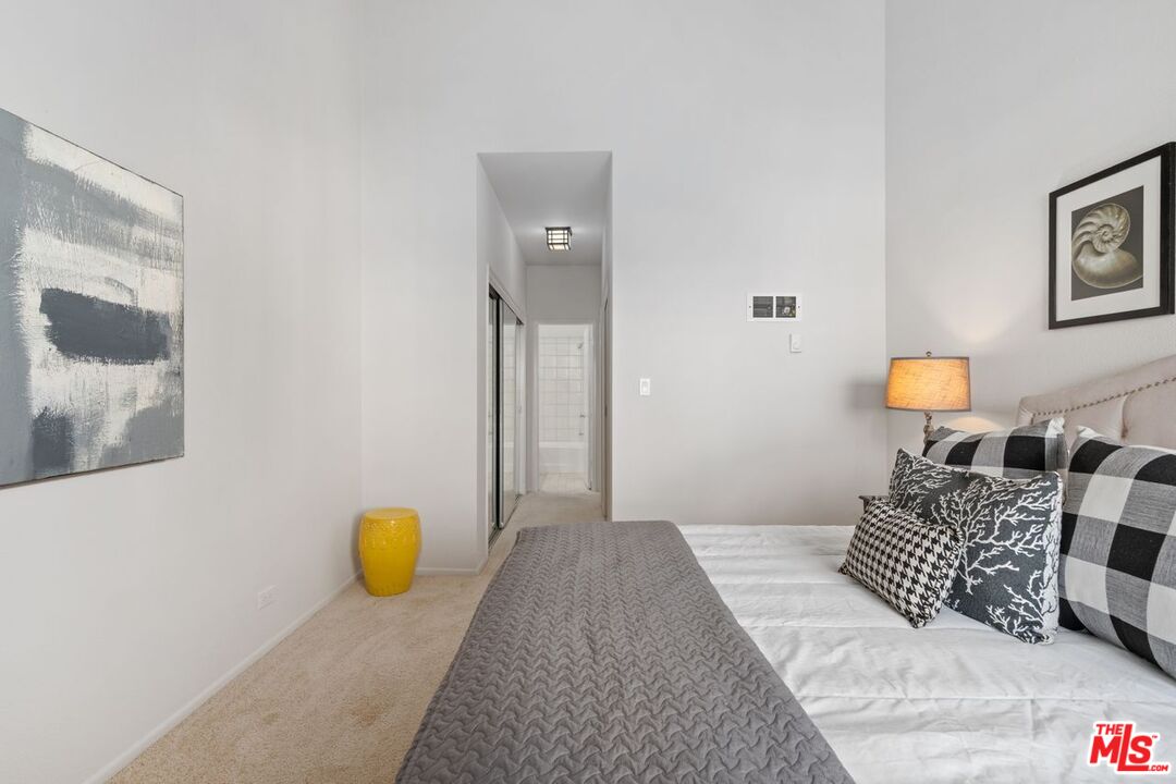 Los Angeles, California, 90024, United States, 2 Bedrooms Bedrooms, ,1 BathroomBathrooms,Residential,For Sale,1948814