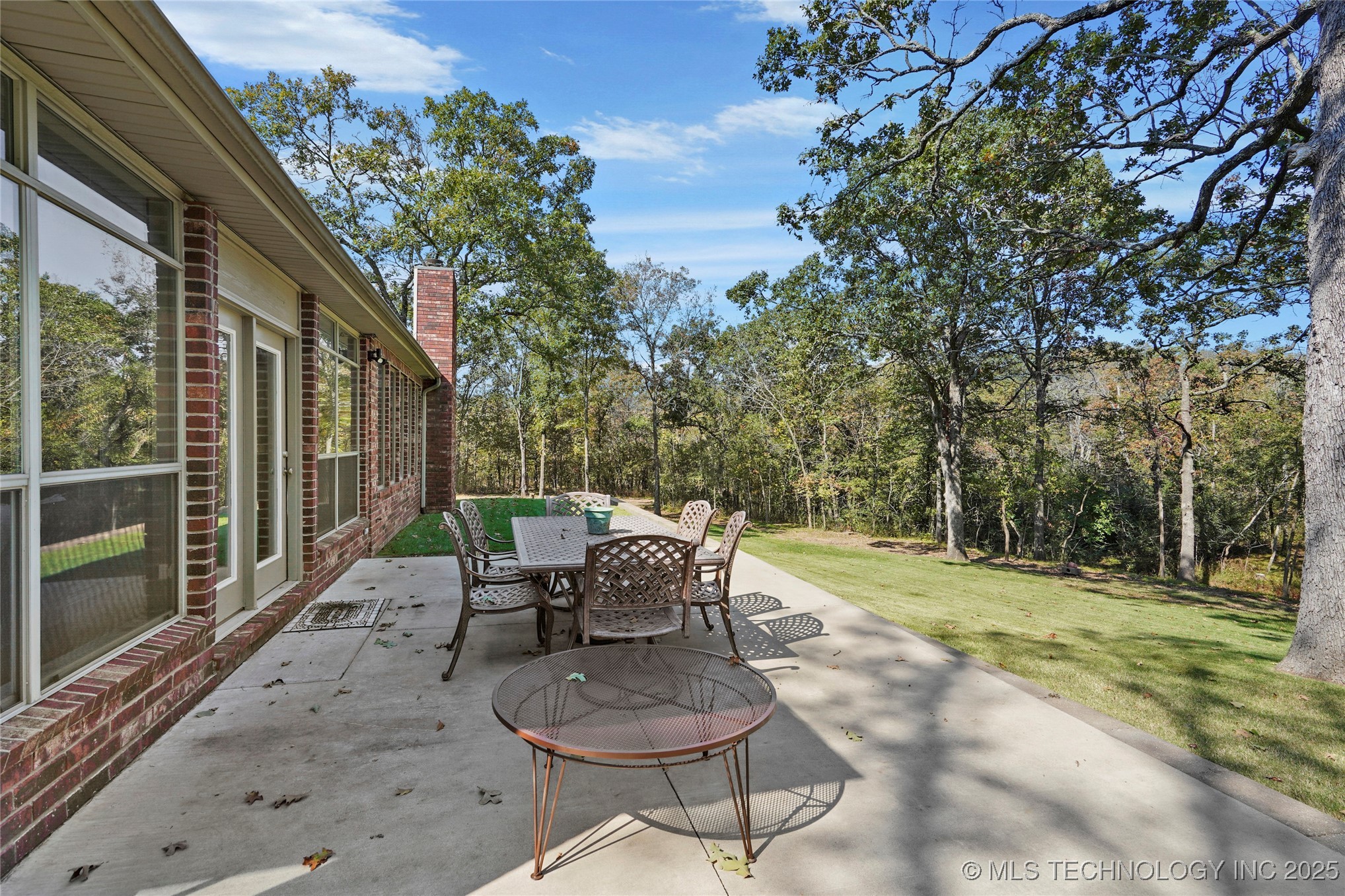 Catoosa, Oklahoma, 74015, United States, 3 Bedrooms Bedrooms, ,3 BathroomsBathrooms,Residential,For Sale,1987944
