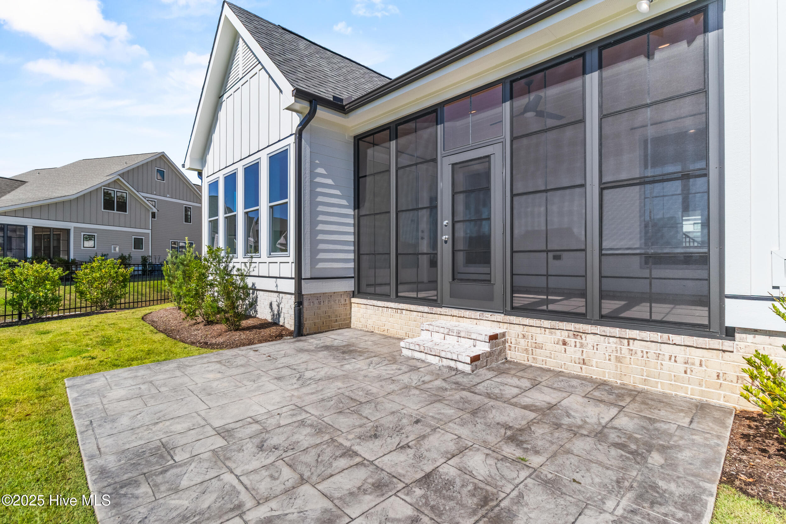 Wilmington, North Carolina, 28411, United States, 4 Bedrooms Bedrooms, ,4 BathroomsBathrooms,Residential,For Sale,1991121