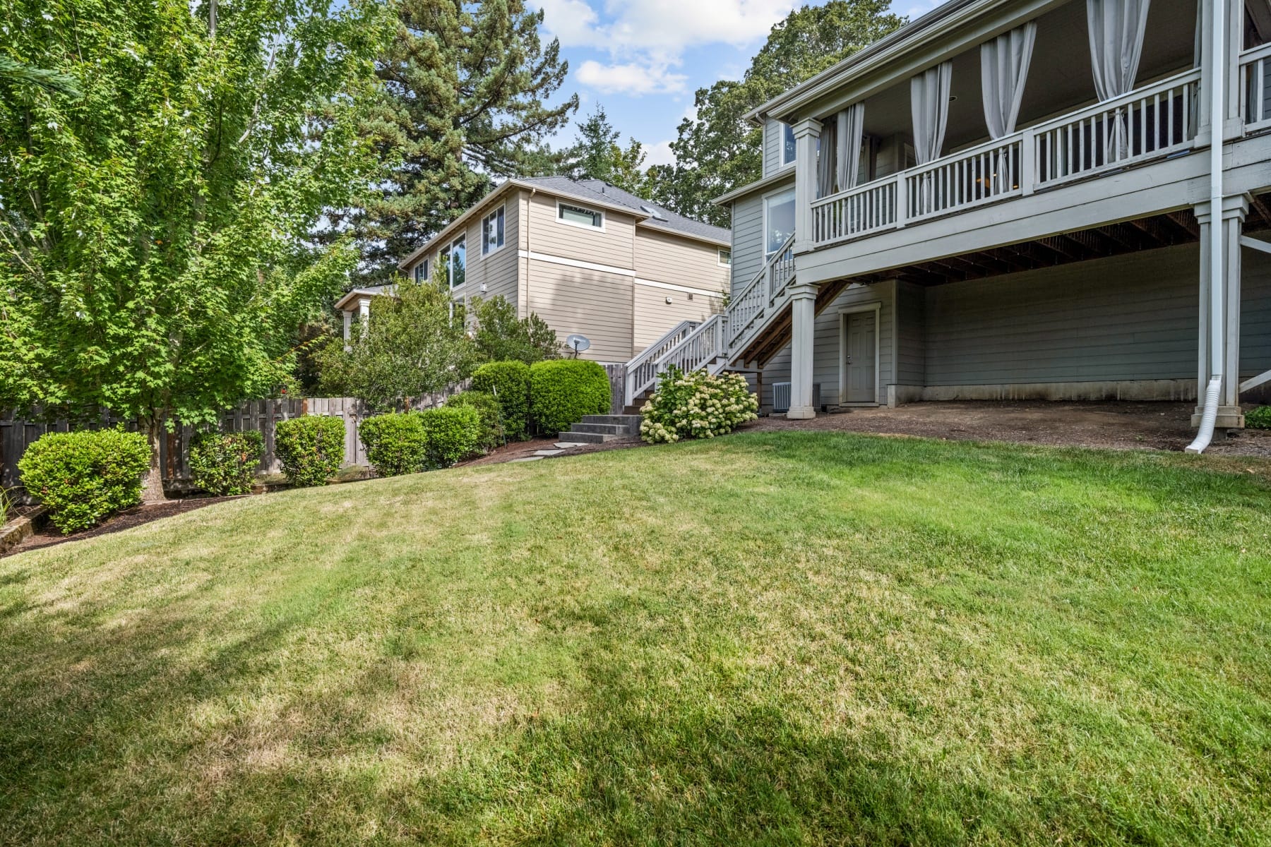  12465 SW LESSER RD Portland, OR 97219 - 物件實景