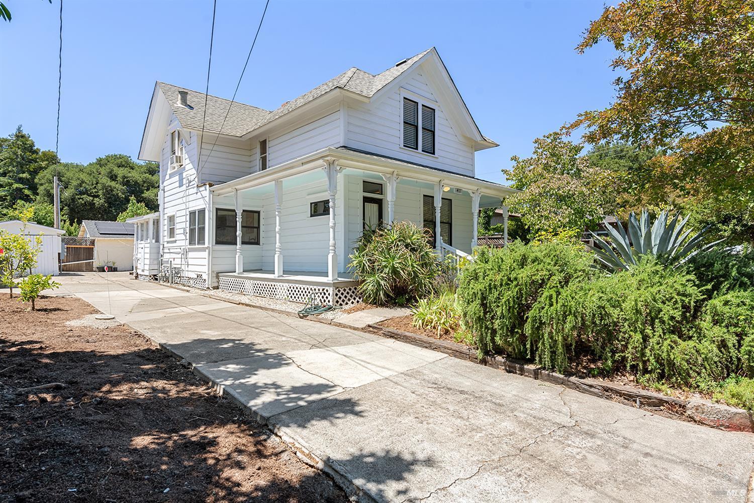 Santa Rosa, California, 95404, United States, 3 Bedrooms Bedrooms, ,3 BathroomsBathrooms,Residential,For Sale,1928881