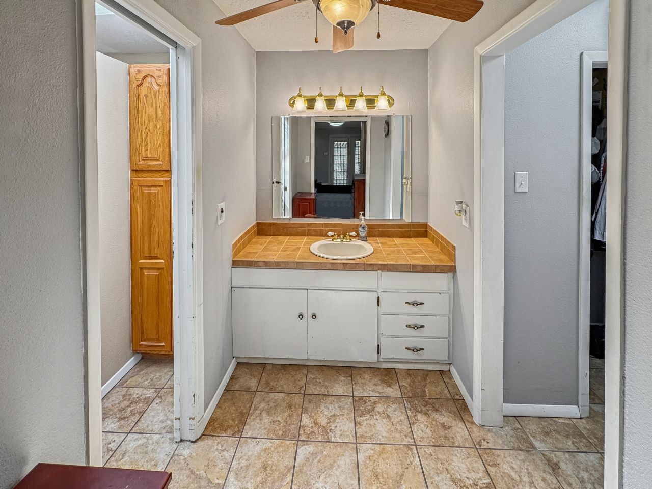 Carlsbad, New Mexico, 88220, United States, 4 Bedrooms Bedrooms, ,4 BathroomsBathrooms,Residential,For Sale,2010434