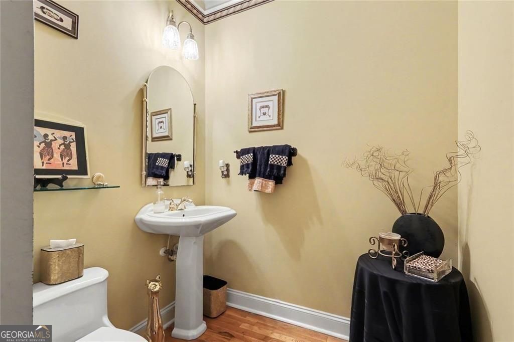 Atlanta, Georgia, 30331, United States, 6 Bedrooms Bedrooms, ,5 BathroomsBathrooms,Residential,For Sale,2036323
