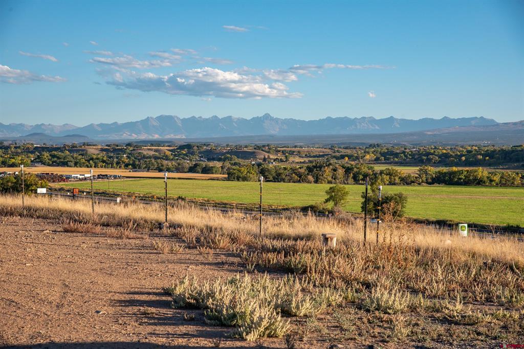 Montrose, Colorado, 81401, United States, 4 Bedrooms Bedrooms, ,3 BathroomsBathrooms,Residential,For Sale,1976353