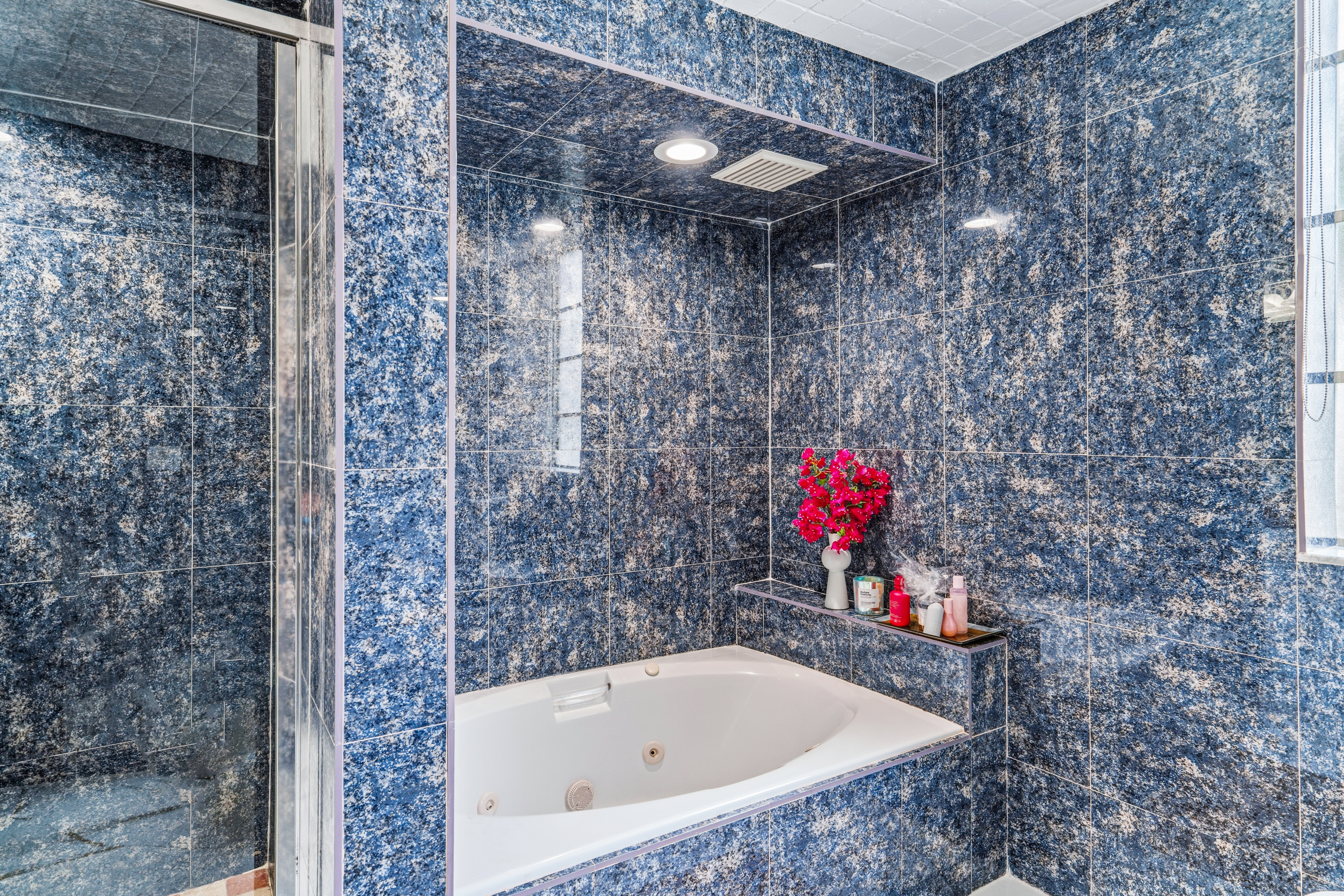  905 Brickell Bay Dr, Miami, FL, 33131 - 物件實景