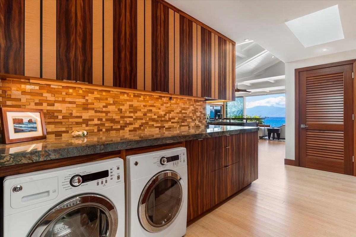 20 HUI RD I, Lahaina, Hawaii, 96761, United States, 3 Bedrooms Bedrooms, ,3 BathroomsBathrooms,Residential,For Sale,20 HUI RD I,1611951