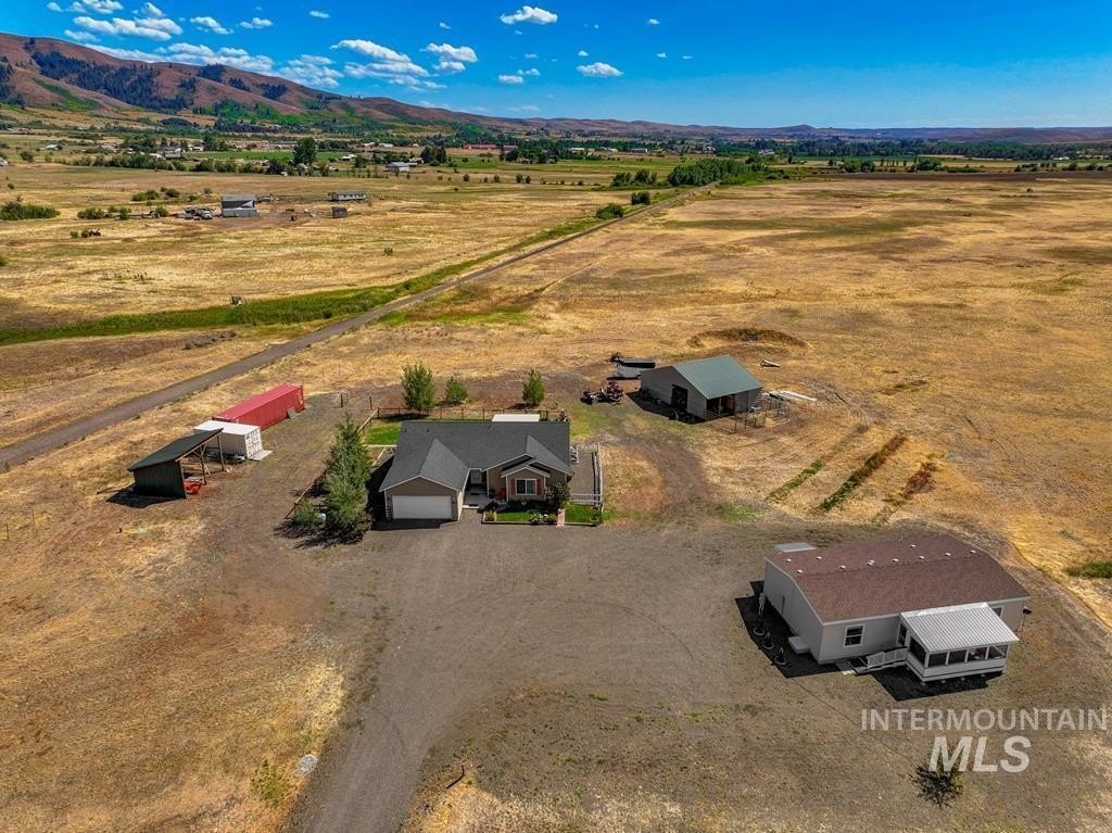 Council, Idaho, 83612, United States, 3 Bedrooms Bedrooms, ,2 BathroomsBathrooms,Residential,For Sale,1928022