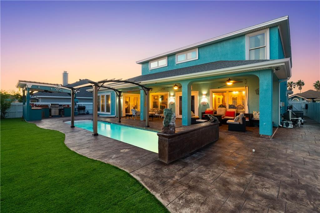 Corpus Christi, Texas, 78418, United States, 4 Bedrooms Bedrooms, ,4 BathroomsBathrooms,Residential,For Sale,1918827