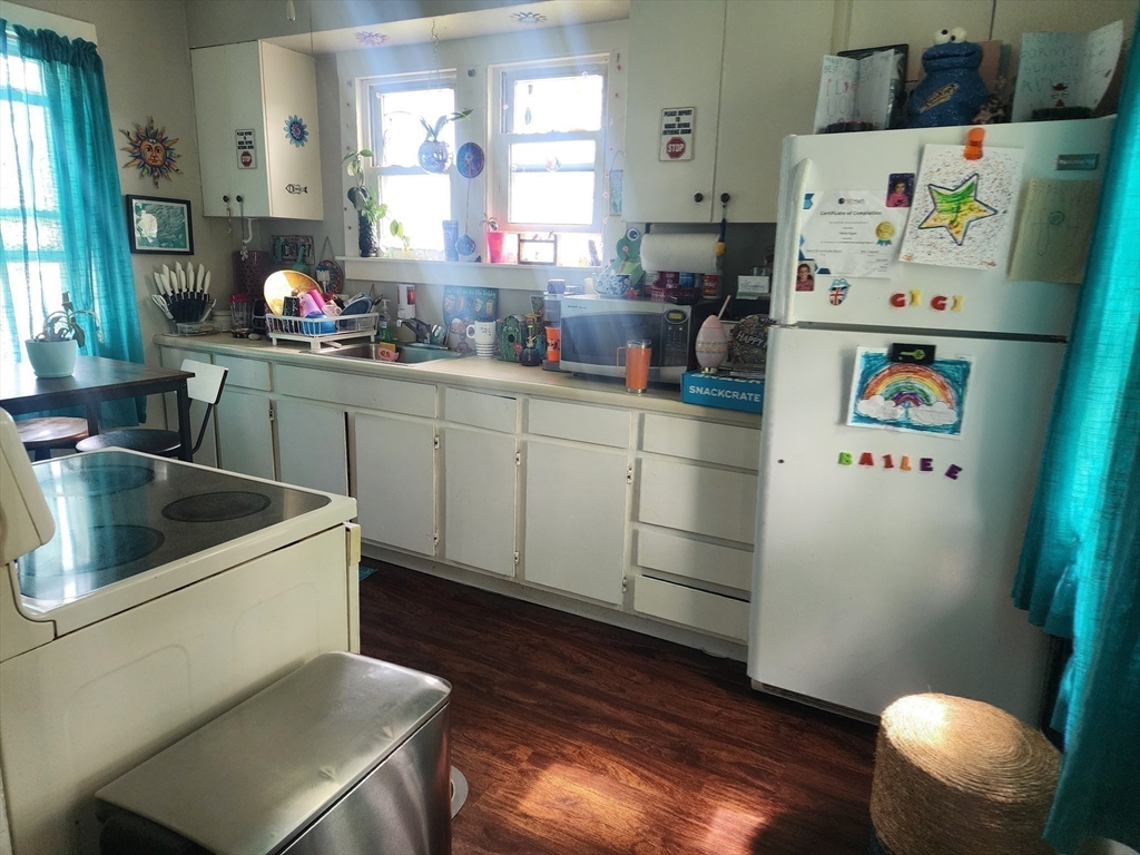 Monson, Massachusetts, 01057, United States, 7 Bedrooms Bedrooms, ,5 BathroomsBathrooms,Residential,For Sale,1795174