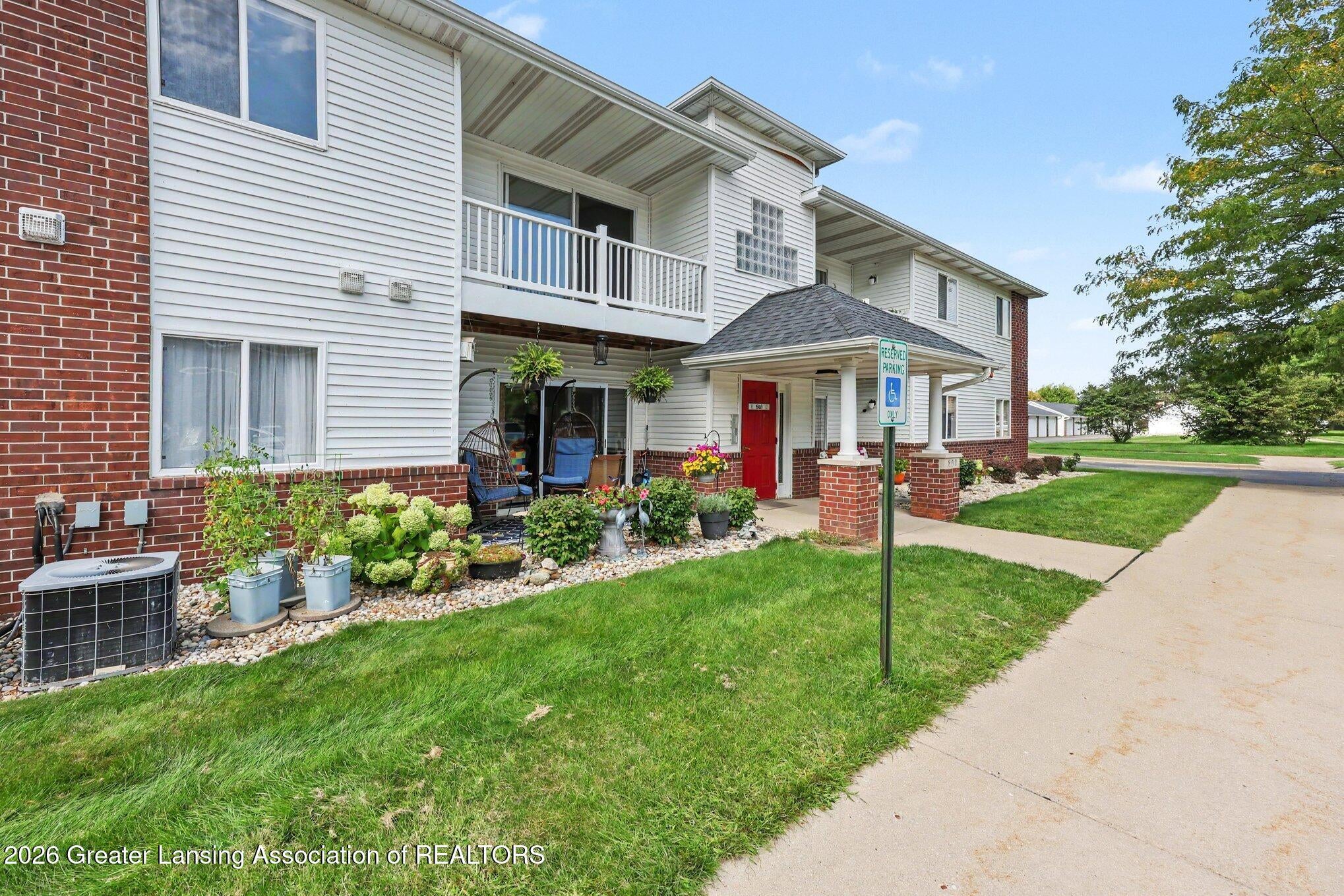 Carom Cir, Mason, MI 48854 #1