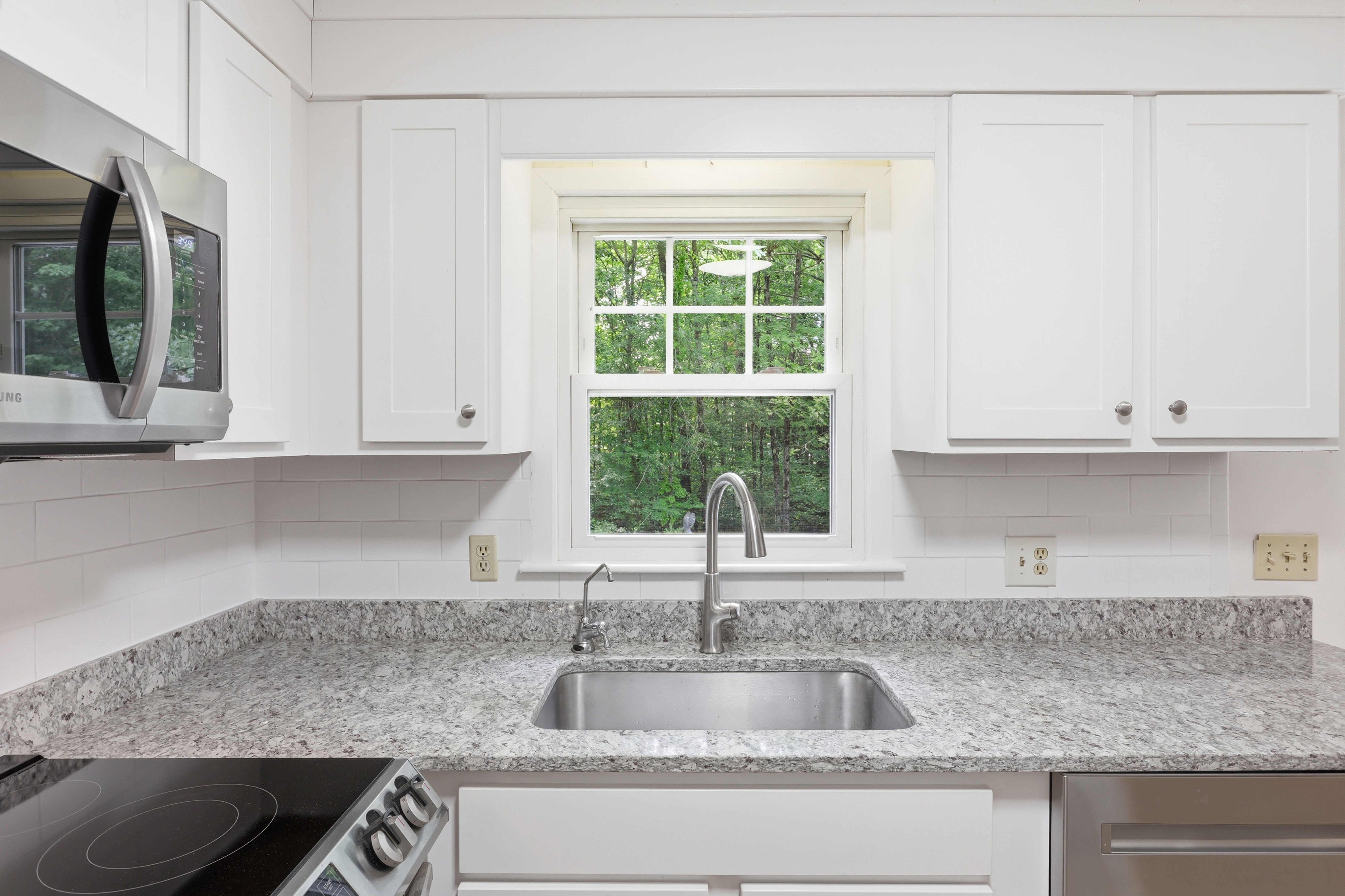  42 Jason Drive, Goffstown, NH 03045 - 物件實景