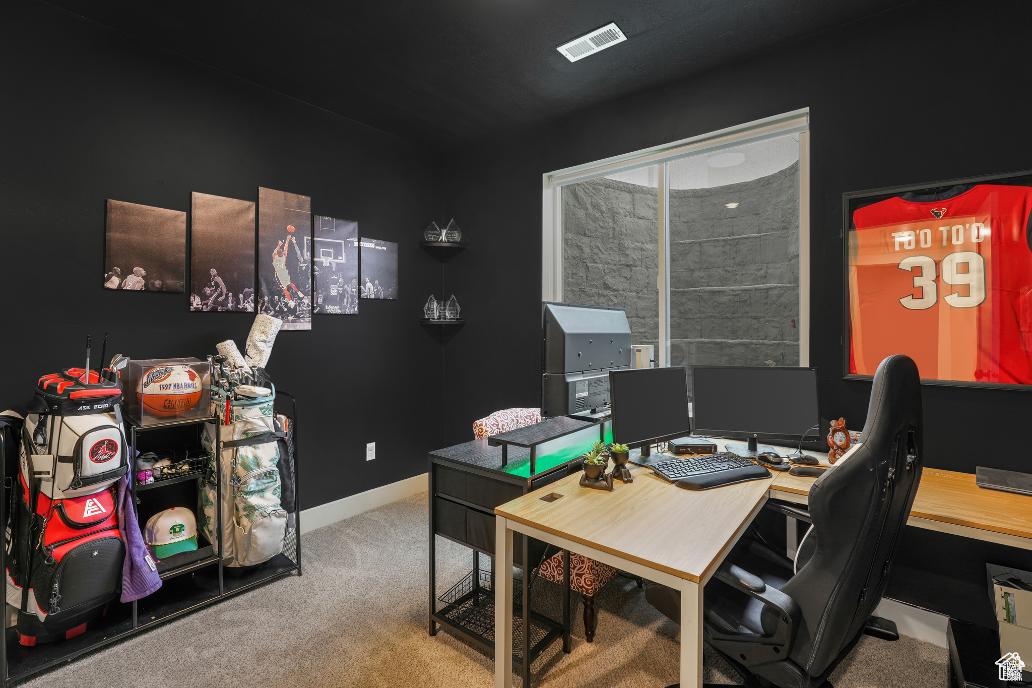 Tooele, Utah, 84074, United States, 6 Bedrooms Bedrooms, ,2 BathroomsBathrooms,Residential,For Sale,1970427