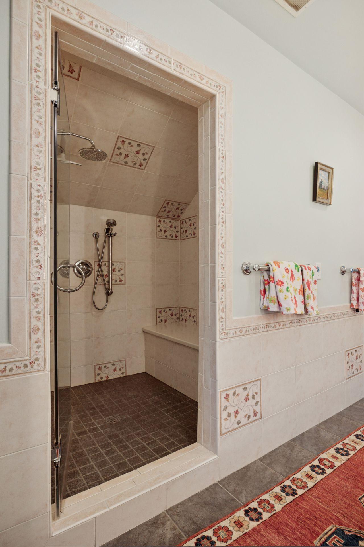 Saint Paul, Minnesota, 55105, United States, 5 Bedrooms Bedrooms, ,3 BathroomsBathrooms,Residential,For Sale,1767572