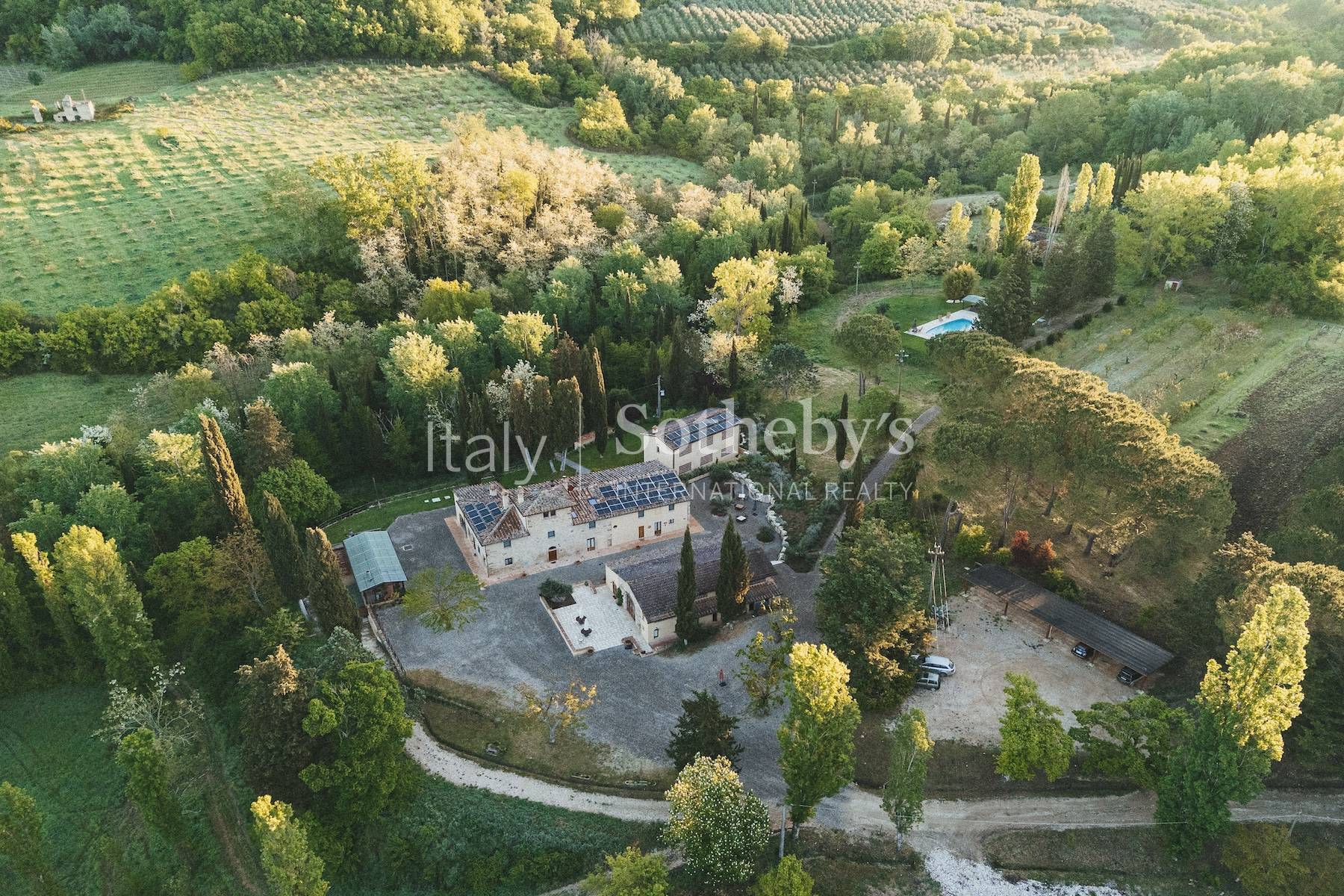  Small restored hamlet in the heart of Chianti - 物件實景