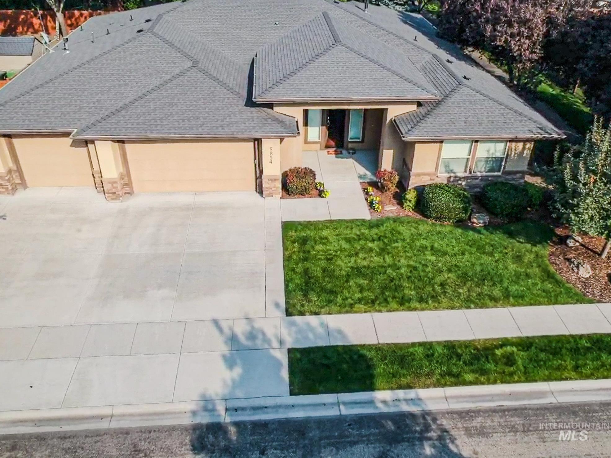 5854 N Rosa Springs Ave., Meridian, Idaho, 83646, United States, 4 Bedrooms Bedrooms, ,Residential,For Sale,5854 N Rosa Springs Ave.,1625411
