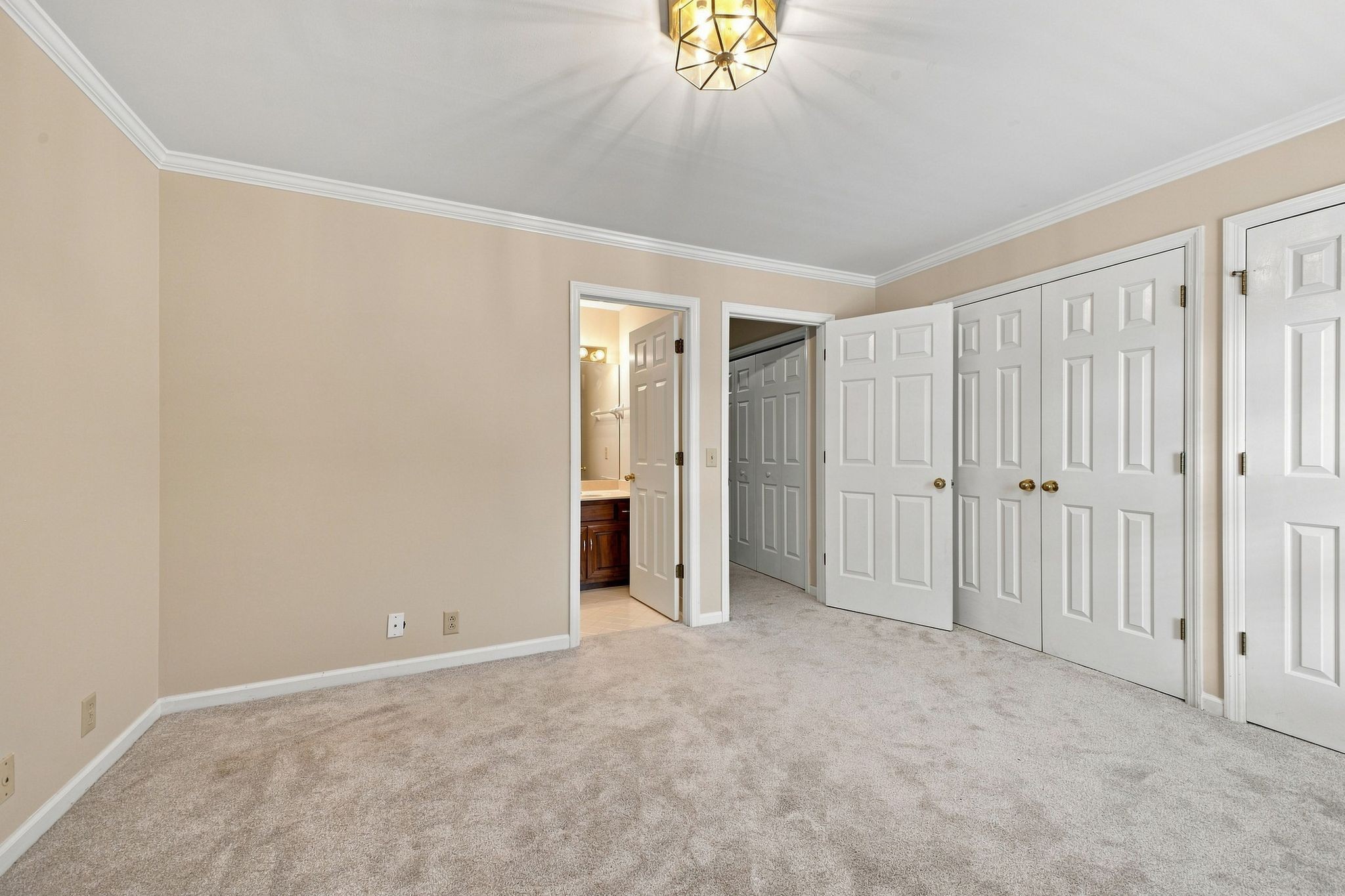  2308 Sharondale Drive, Nashville, TN, 37215 - 物件實景