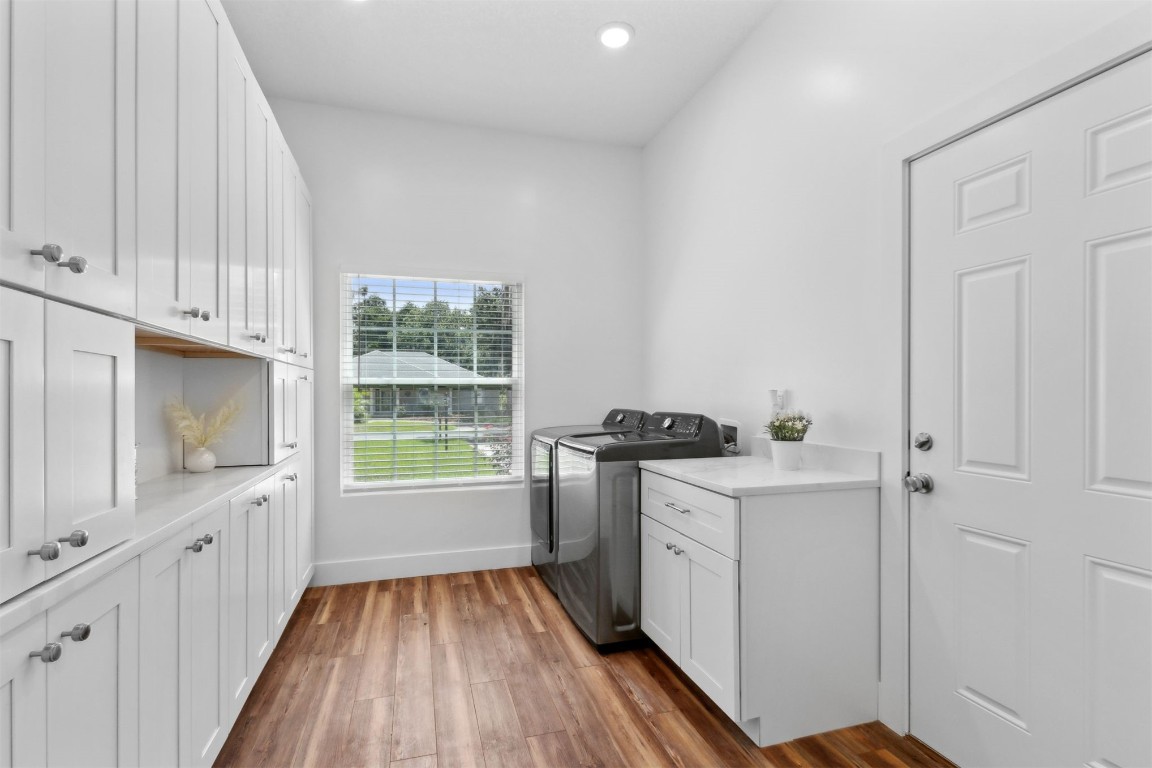 Fernandina Beach, Florida, 32034, United States, 3 Bedrooms Bedrooms, ,2 BathroomsBathrooms,Residential,For Sale,1916317