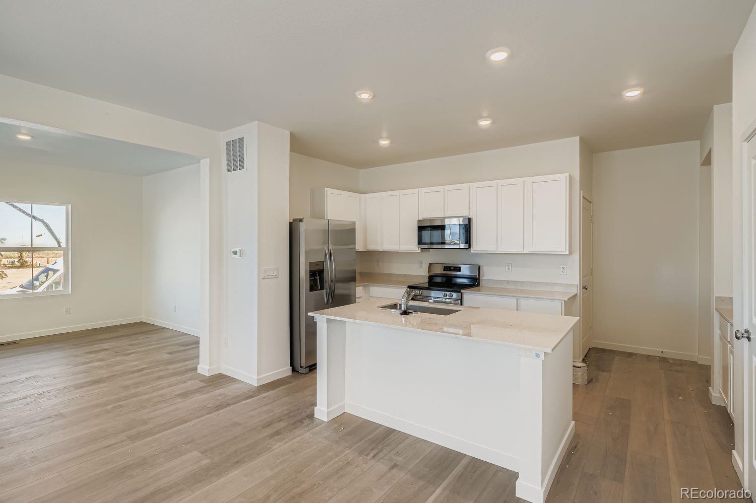 Thornton, Colorado, 80602, United States, 4 Bedrooms Bedrooms, ,2 BathroomsBathrooms,Residential,For Sale,1966458