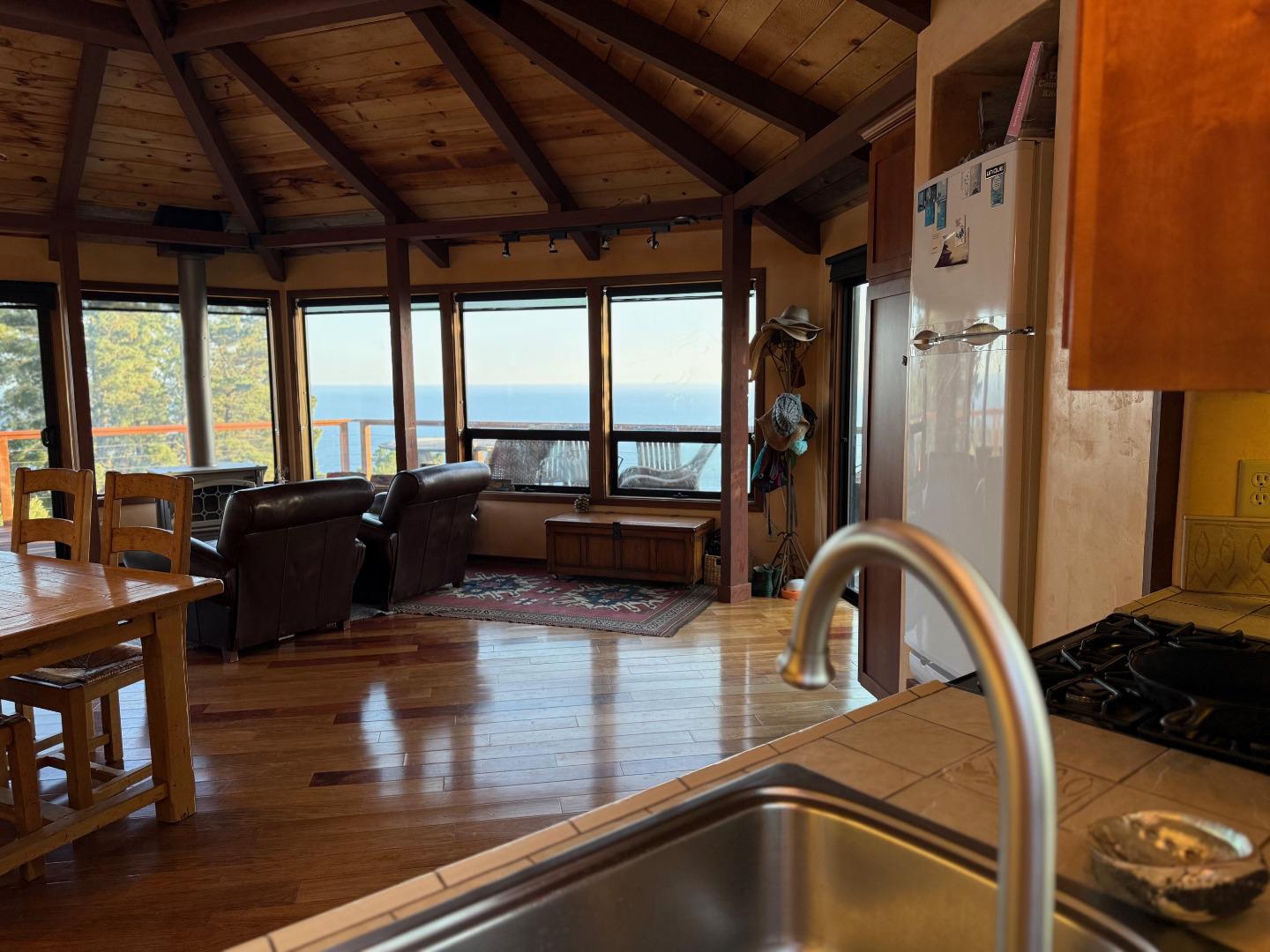 Big Sur, California, 93920, United States, 1 Bedroom Bedrooms, ,2 BathroomsBathrooms,Residential,For Sale,1876422