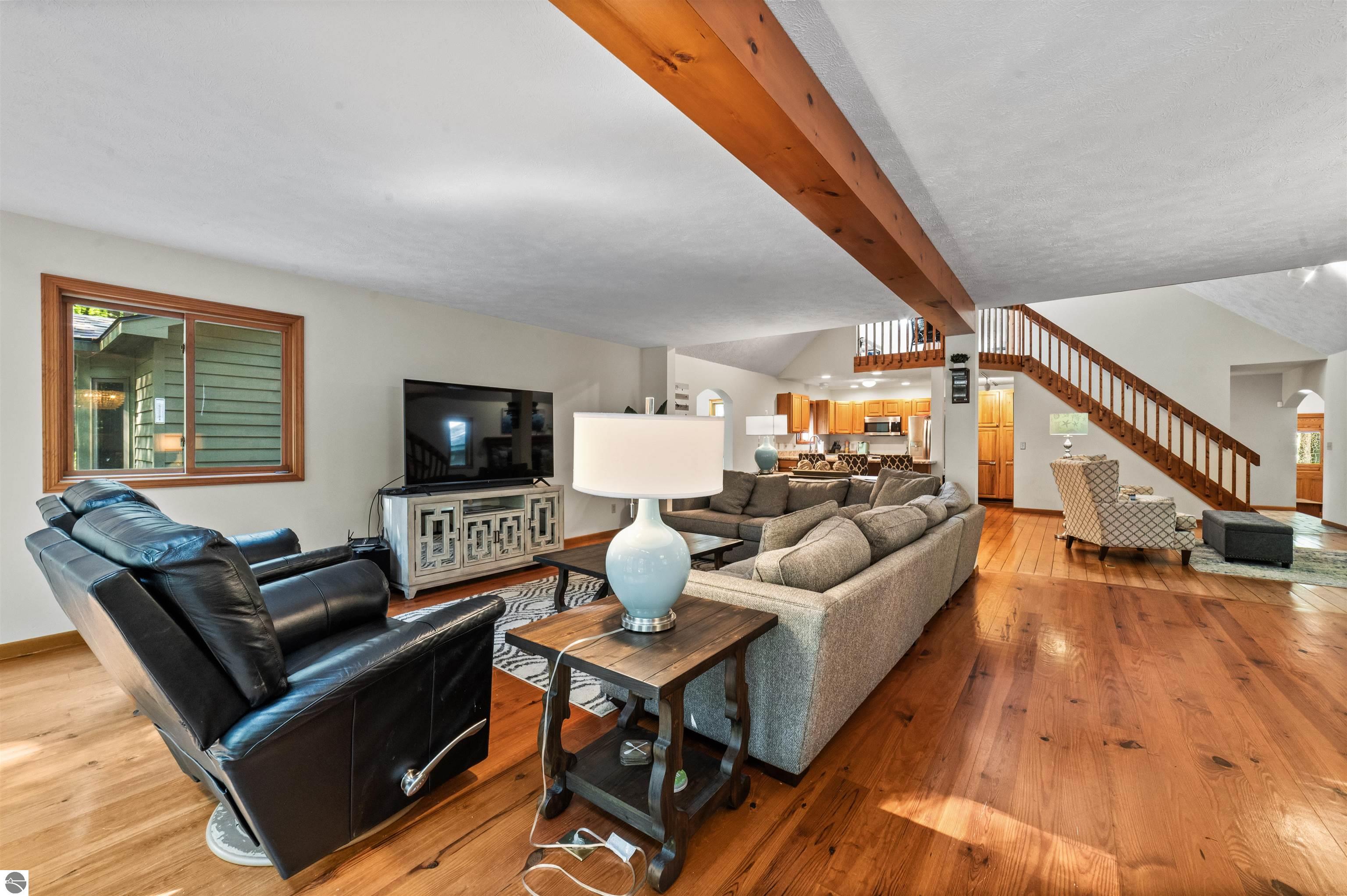 Rapid City, Michigan, 49676, United States, 4 Bedrooms Bedrooms, ,3 BathroomsBathrooms,Residential,For Sale,1977218