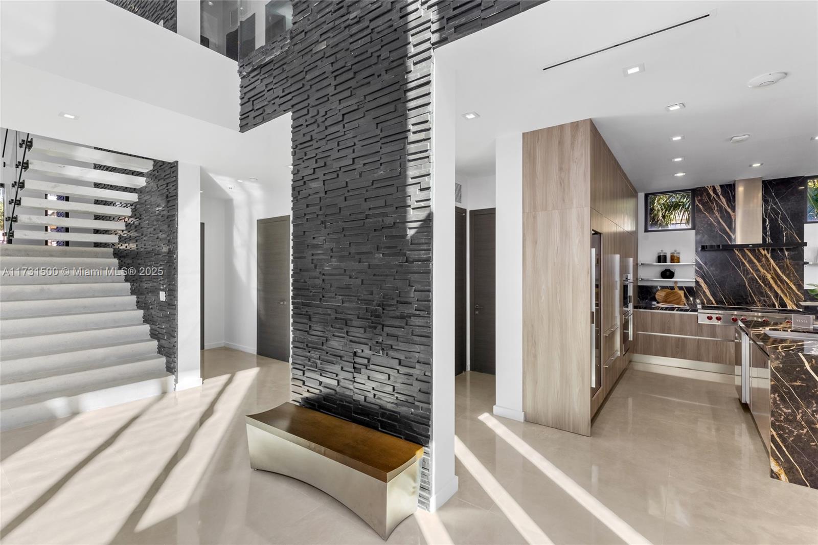 North Miami Beach, Florida, 33160, United States, 6 Bedrooms Bedrooms, ,8 BathroomsBathrooms,Residential,For Sale,1759326