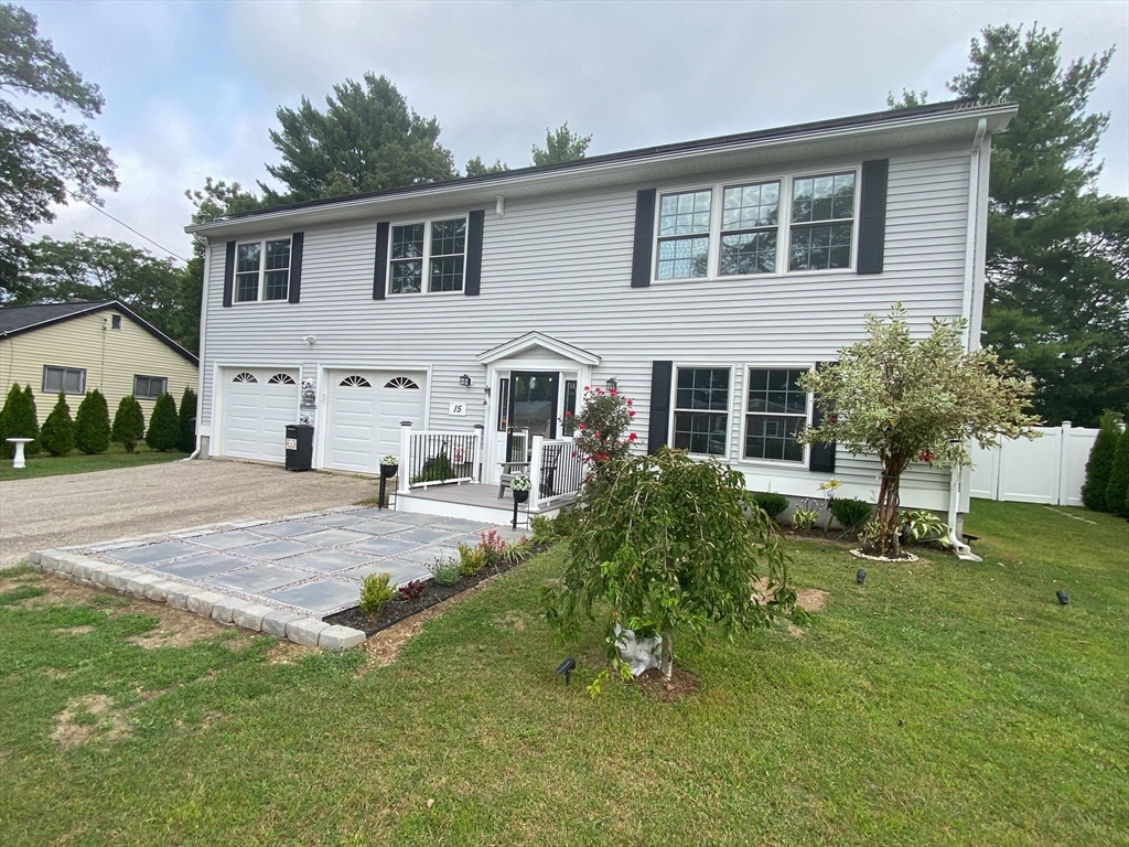 Webster, Massachusetts, 01570, United States, 3 Bedrooms Bedrooms, ,2 BathroomsBathrooms,Residential,For Sale,1937181