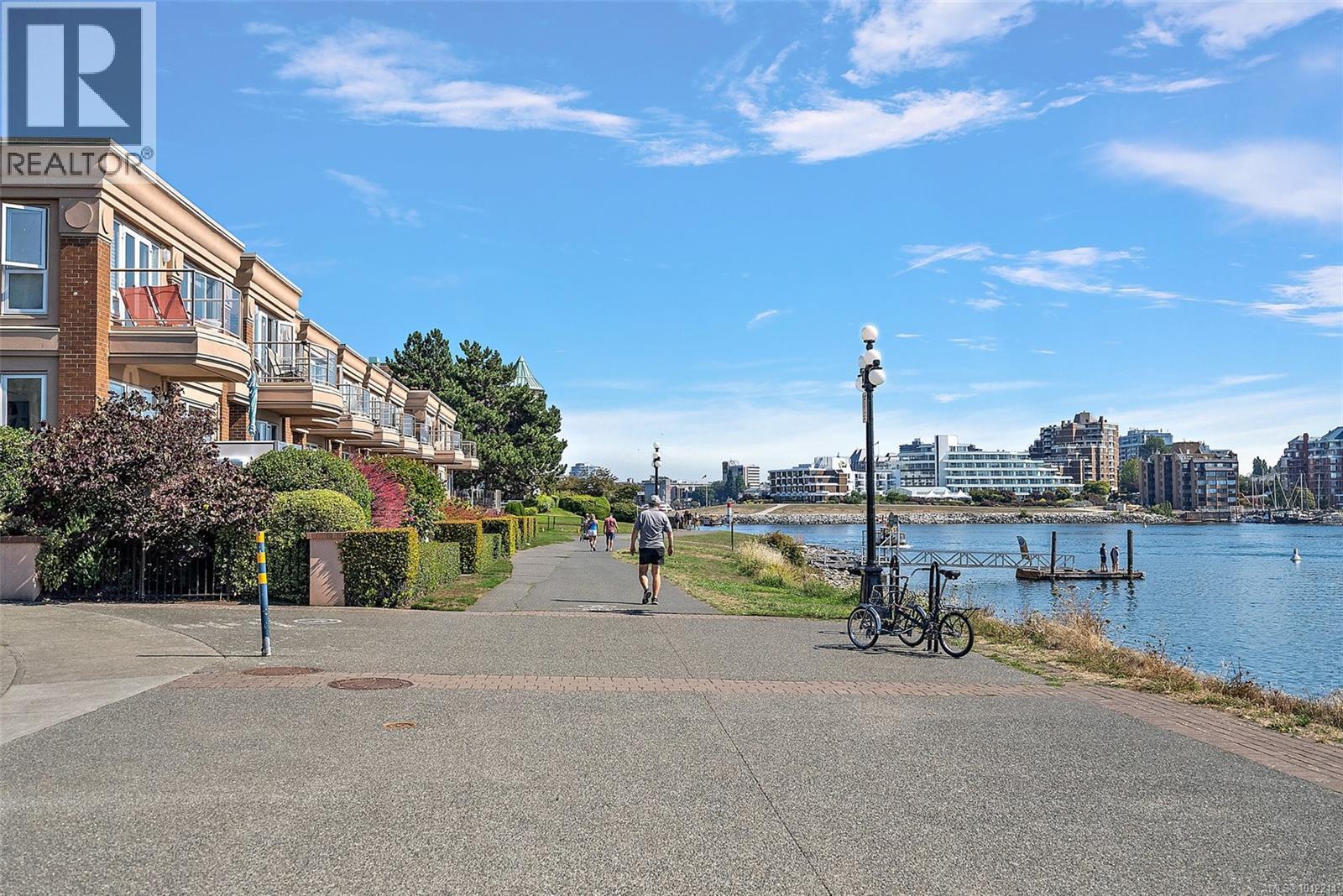 VICTORIA, British Columbia, V9A 7M5, CA, 4 Bedrooms Bedrooms, ,4 BathroomsBathrooms,Residential,For Sale,1947216