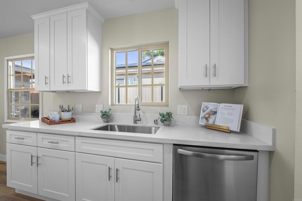 San Diego, California, 92120, United States, 3 Bedrooms Bedrooms, ,2 BathroomsBathrooms,Residential,For Sale,1793480